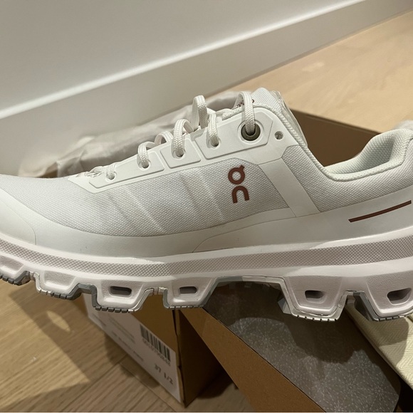 On Running x Loewe Cloudventure - Picture 3 of 11